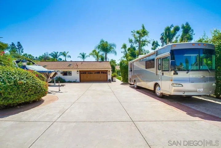 11959 Fuerte Dr, El Cajon, California 92020