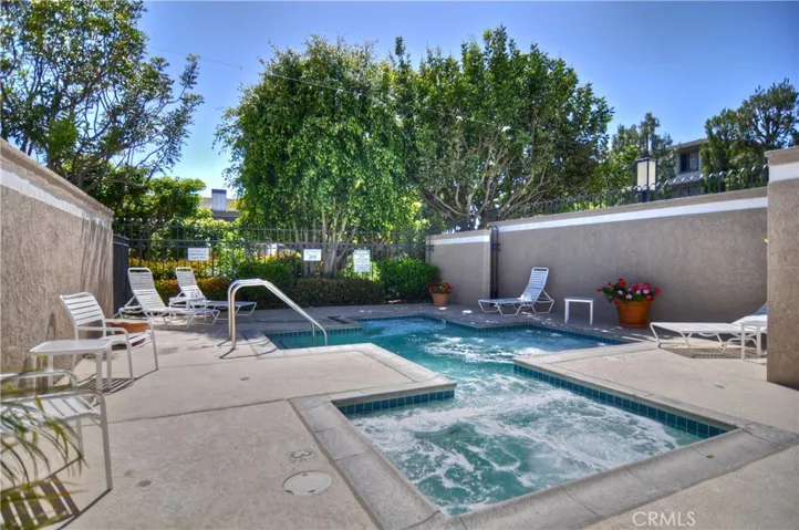 200 Paris Lane 114, Newport Beach, California 92663