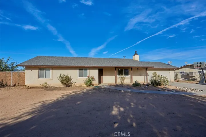 13004 Osage Road, Apple Valley, California 92308