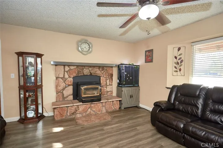 13004 Osage Road, Apple Valley, California 92308
