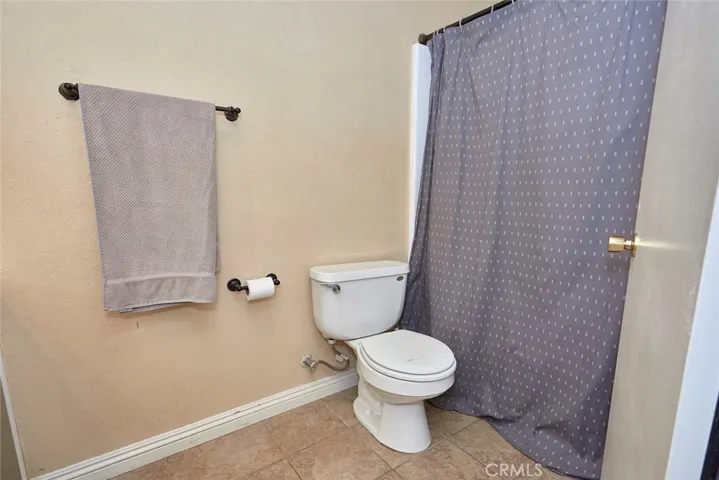 13004 Osage Road, Apple Valley, California 92308