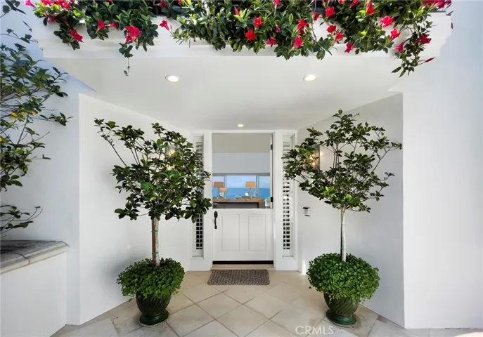3719 Ocean Boulevard, Corona Del Mar, California 92625