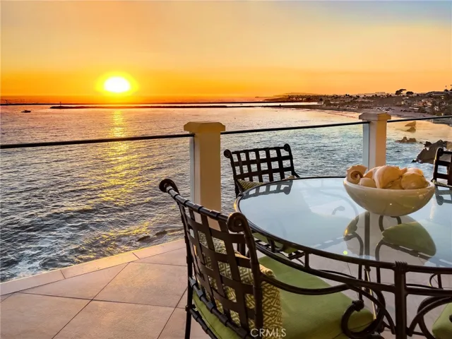 3719 Ocean Boulevard, Corona Del Mar, California 92625