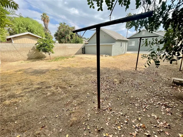 542 W W 25th Street, San Bernardino, California 92405