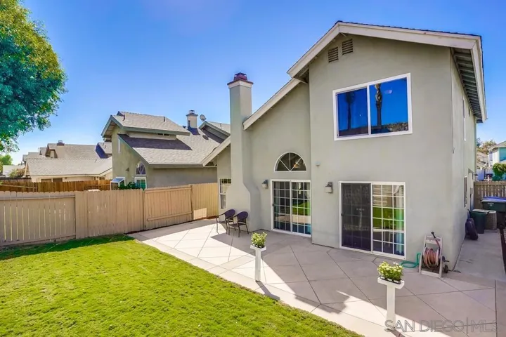 3705 Live Oak Creek Way, Ontario, California 91761