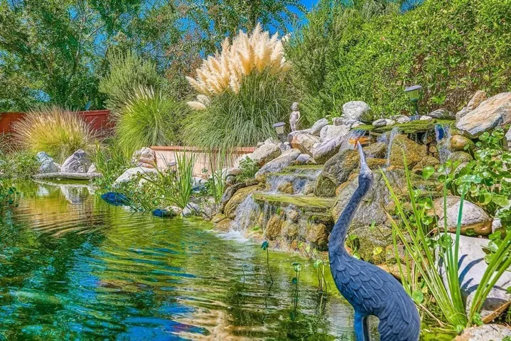 394 E Lurelane Street, Rialto, California 92376