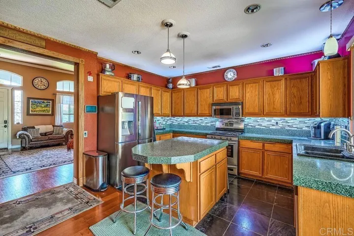 394 E Lurelane Street, Rialto, California 92376