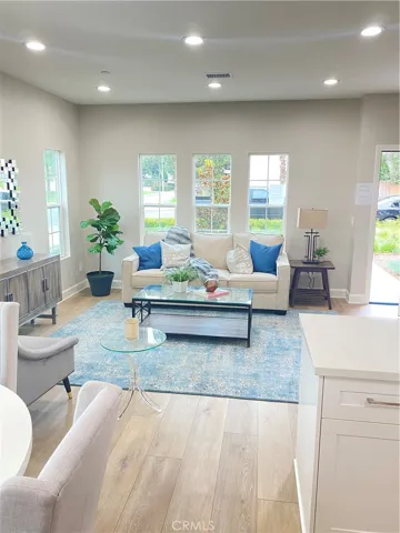 276 Dexter W A, Covina, California 91723