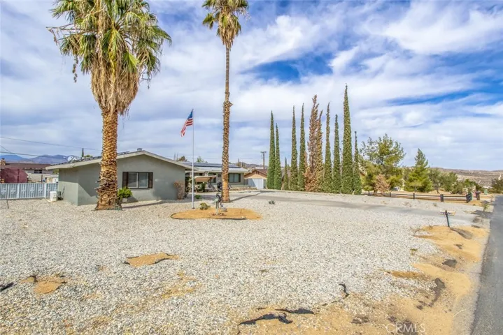 7434 Balsa Avenue, Yucca Valley, California 92284