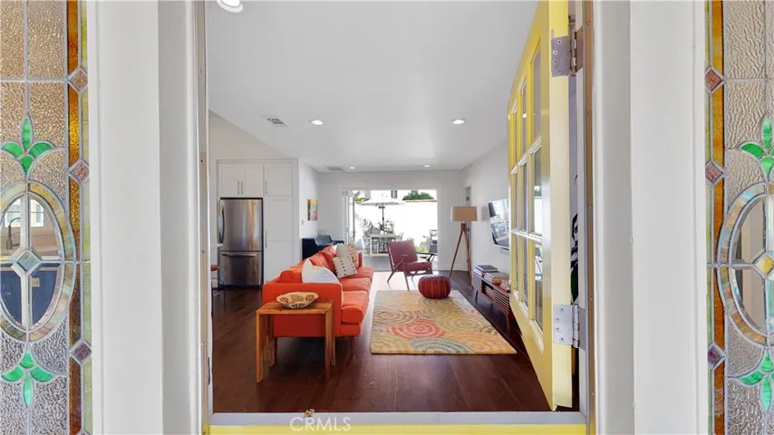 4325 E Massachusetts Street, Long Beach, California 90814
