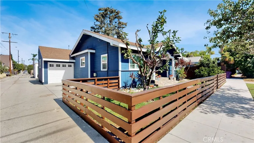 4325 E Massachusetts Street, Long Beach, California 90814
