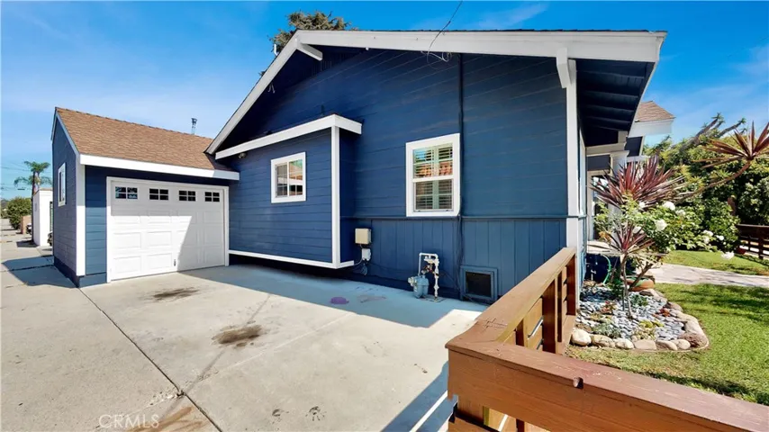 4325 E Massachusetts Street, Long Beach, California 90814