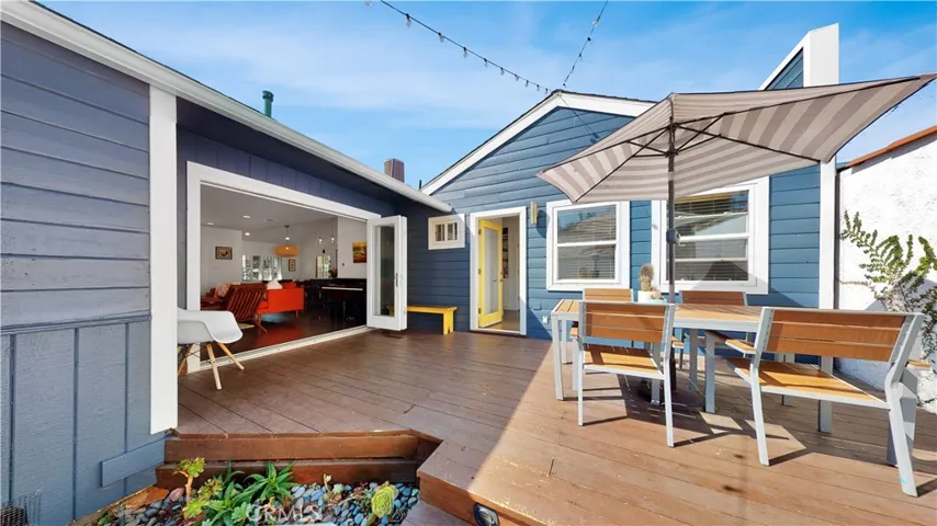 4325 E Massachusetts Street, Long Beach, California 90814