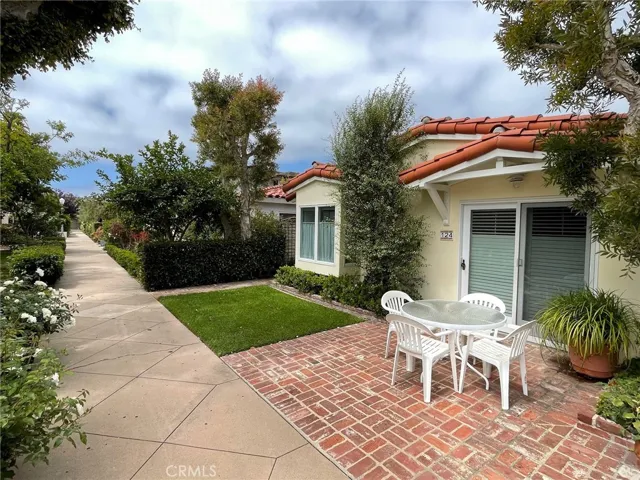 124 Via Undine, Newport Beach, California 92663