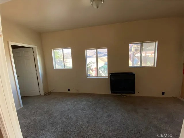 7438 Deer, Yucca Valley, California 92284