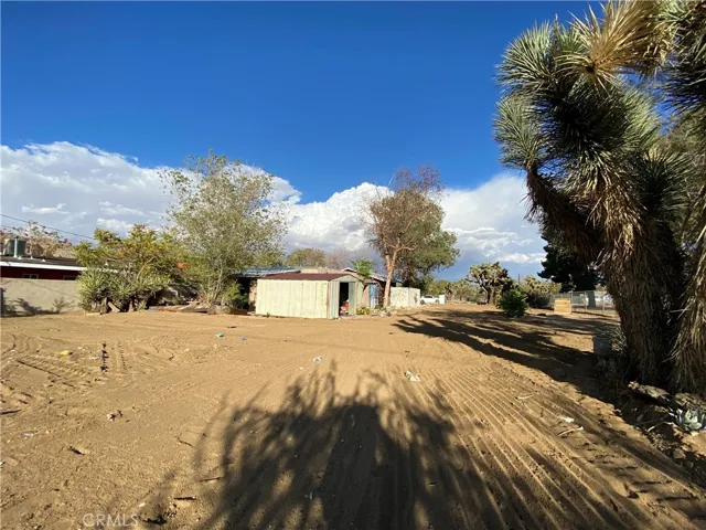 7438 Deer, Yucca Valley, California 92284