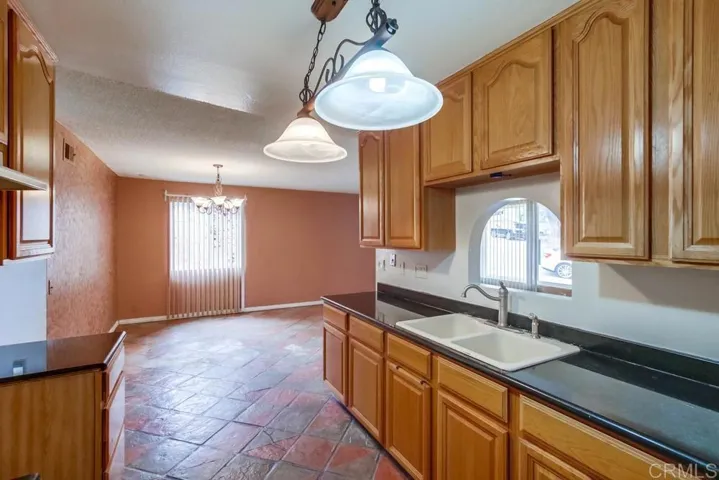 815 Beacon Drive, San Diego, California 92114