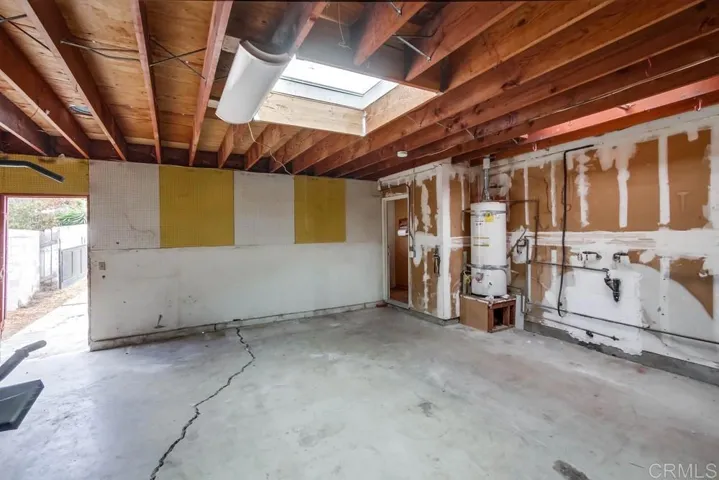 815 Beacon Drive, San Diego, California 92114