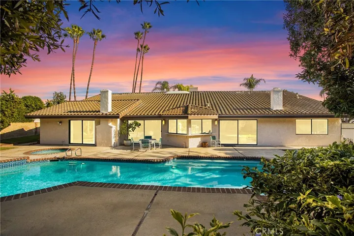 1981 Calle Roja, North Tustin, California 92705