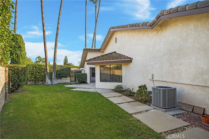 1981 Calle Roja, North Tustin, California 92705