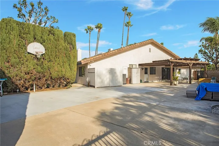 1981 Calle Roja, North Tustin, California 92705