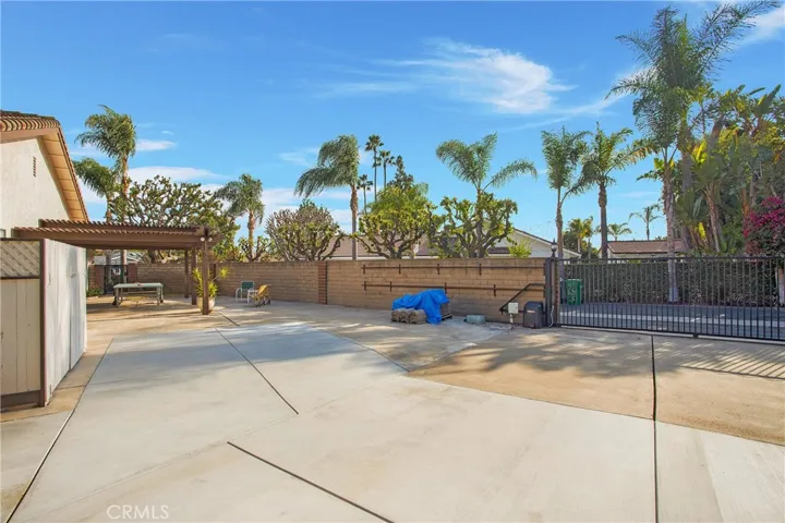 1981 Calle Roja, North Tustin, California 92705