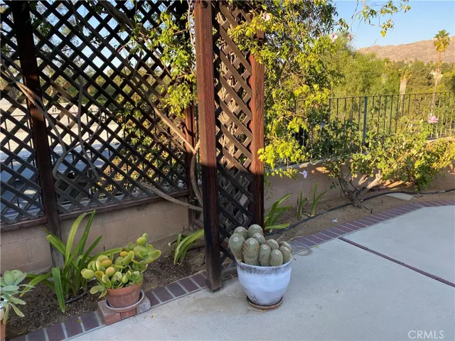 5504 Inner Circle Drive, Riverside, California 92506