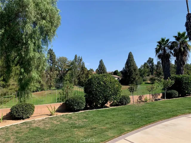 Back yard overlooking the golf coarse.