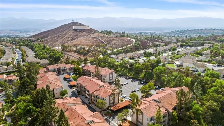 1020 La Terraza Circle 305, Corona, California 92879