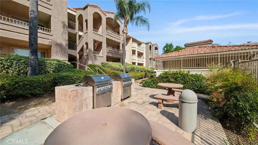1020 La Terraza Circle 305, Corona, California 92879