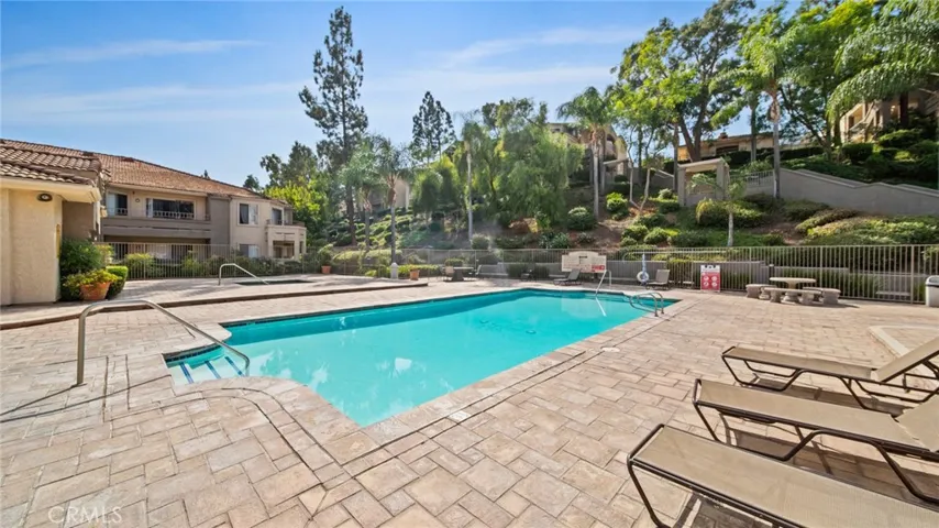 1020 La Terraza Circle 305, Corona, California 92879