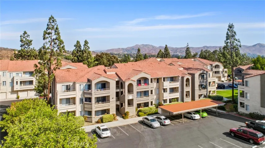 1020 La Terraza Circle 305, Corona, California 92879