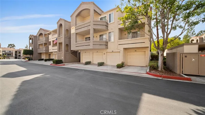 1020 La Terraza Circle 305, Corona, California 92879