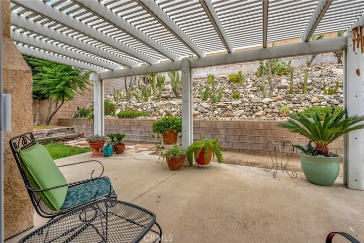 864 W 59th Street, San Bernardino, California 92407