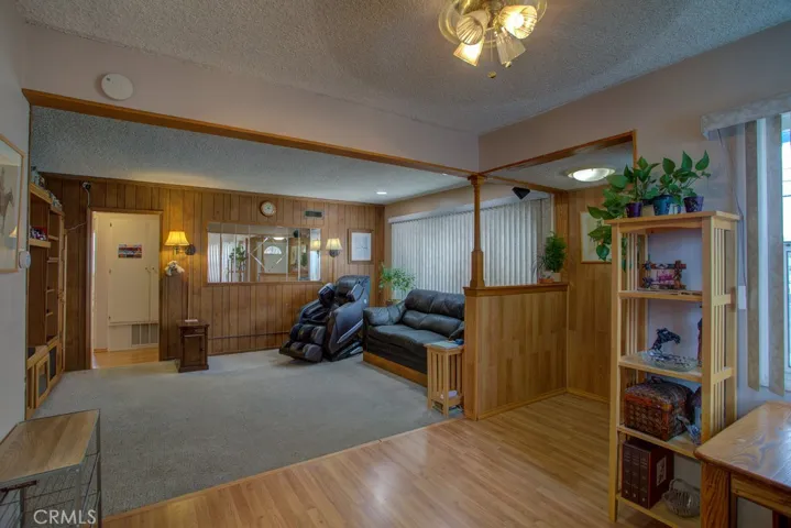 Entry/Family Room
