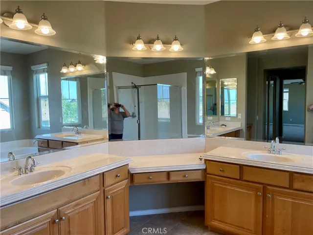 9244 Grangehill Drive, Riverside, California 92508