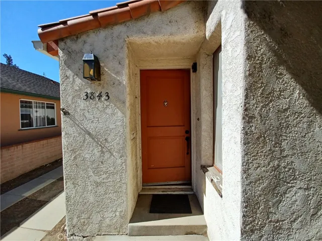 3843 Weston Pl front door