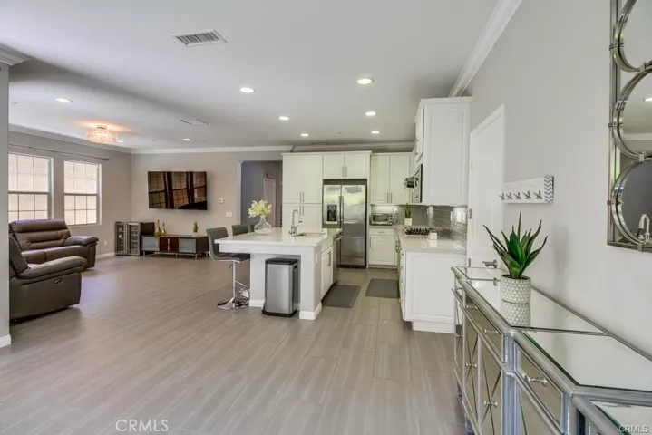 124 Yellow Pine, Irvine, California 92618