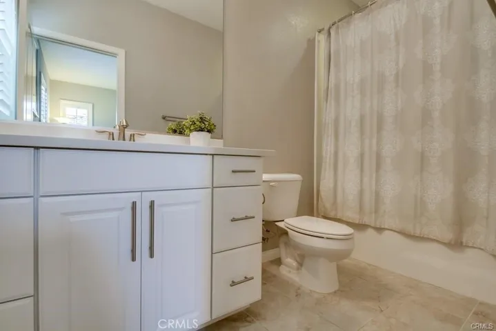 124 Yellow Pine, Irvine, California 92618
