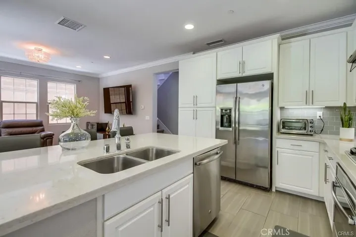 124 Yellow Pine, Irvine, California 92618