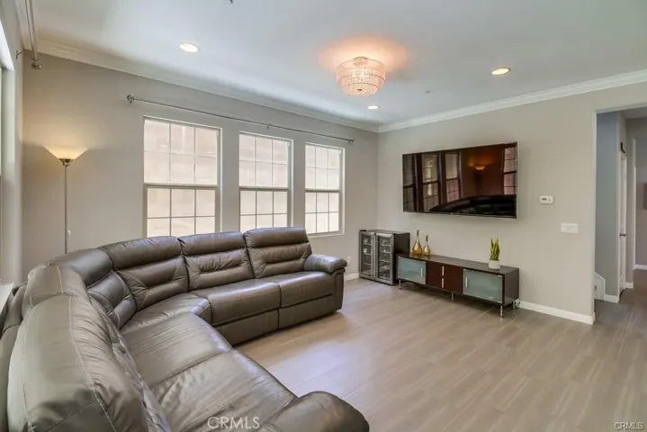 124 Yellow Pine, Irvine, California 92618