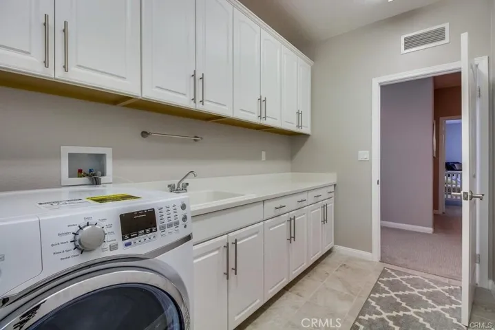 124 Yellow Pine, Irvine, California 92618