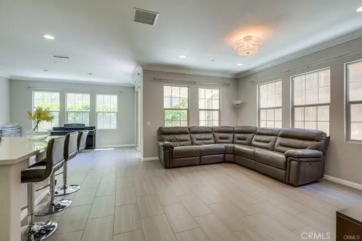124 Yellow Pine, Irvine, California 92618