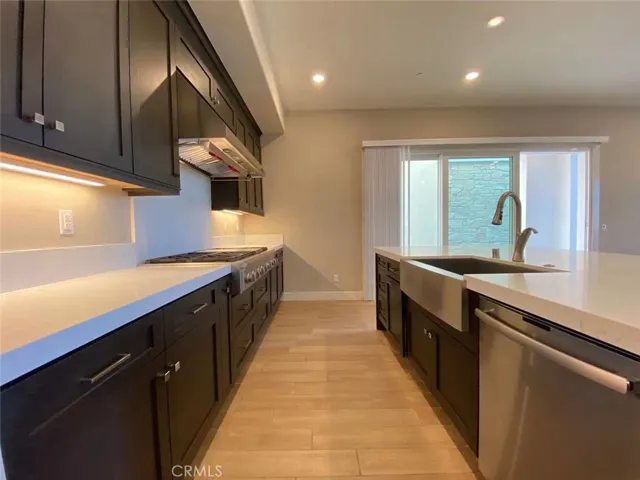 154 Perspective, Irvine, California 92618