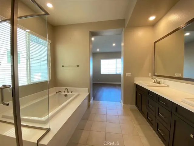 154 Perspective, Irvine, California 92618