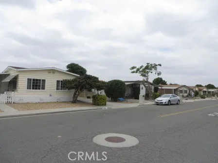 208 N Palomar Avenue, San Jacinto, California 92582