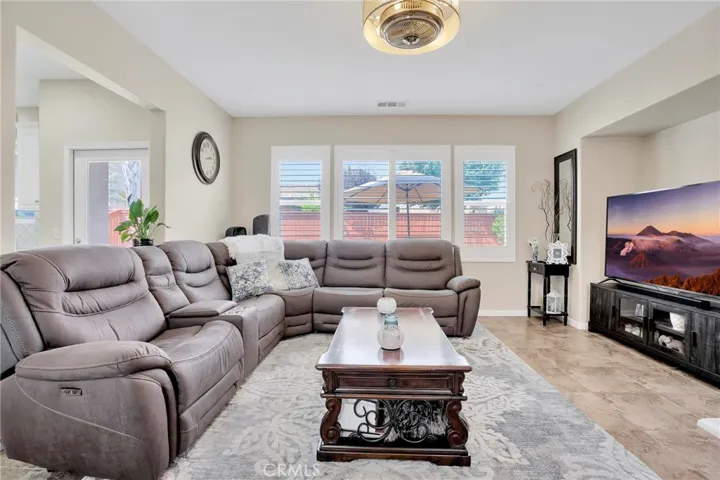 31892 Corte San Pablo, Winchester, California 92596