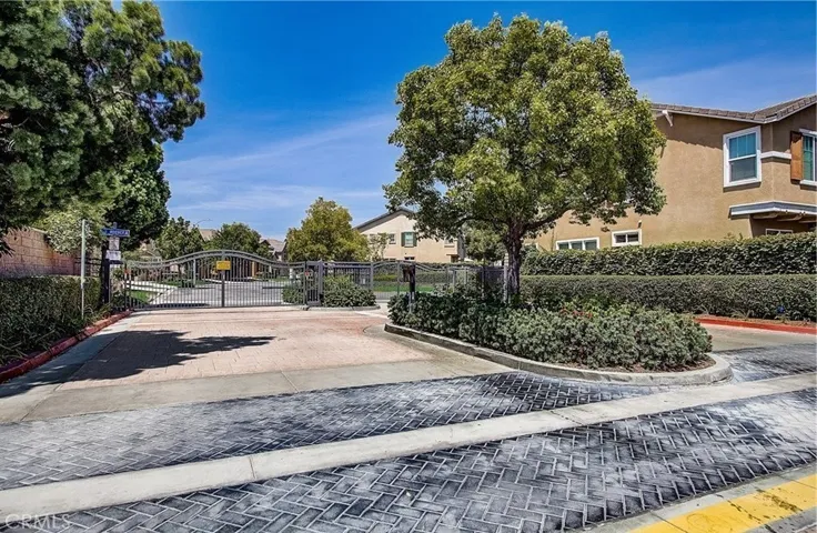25 Atchison Way, Buena Park, California 90621