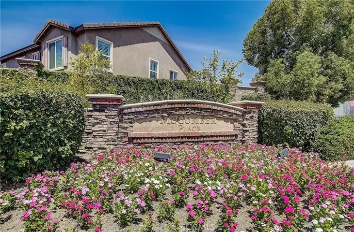 25 Atchison Way, Buena Park, California 90621
