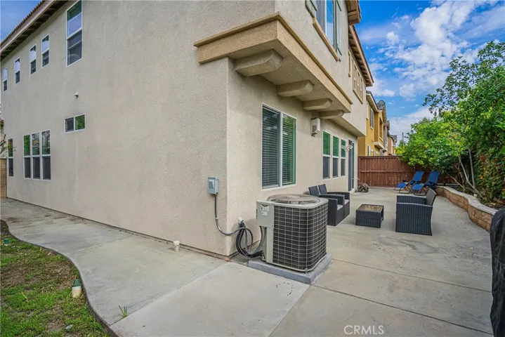 25 Atchison Way, Buena Park, California 90621
